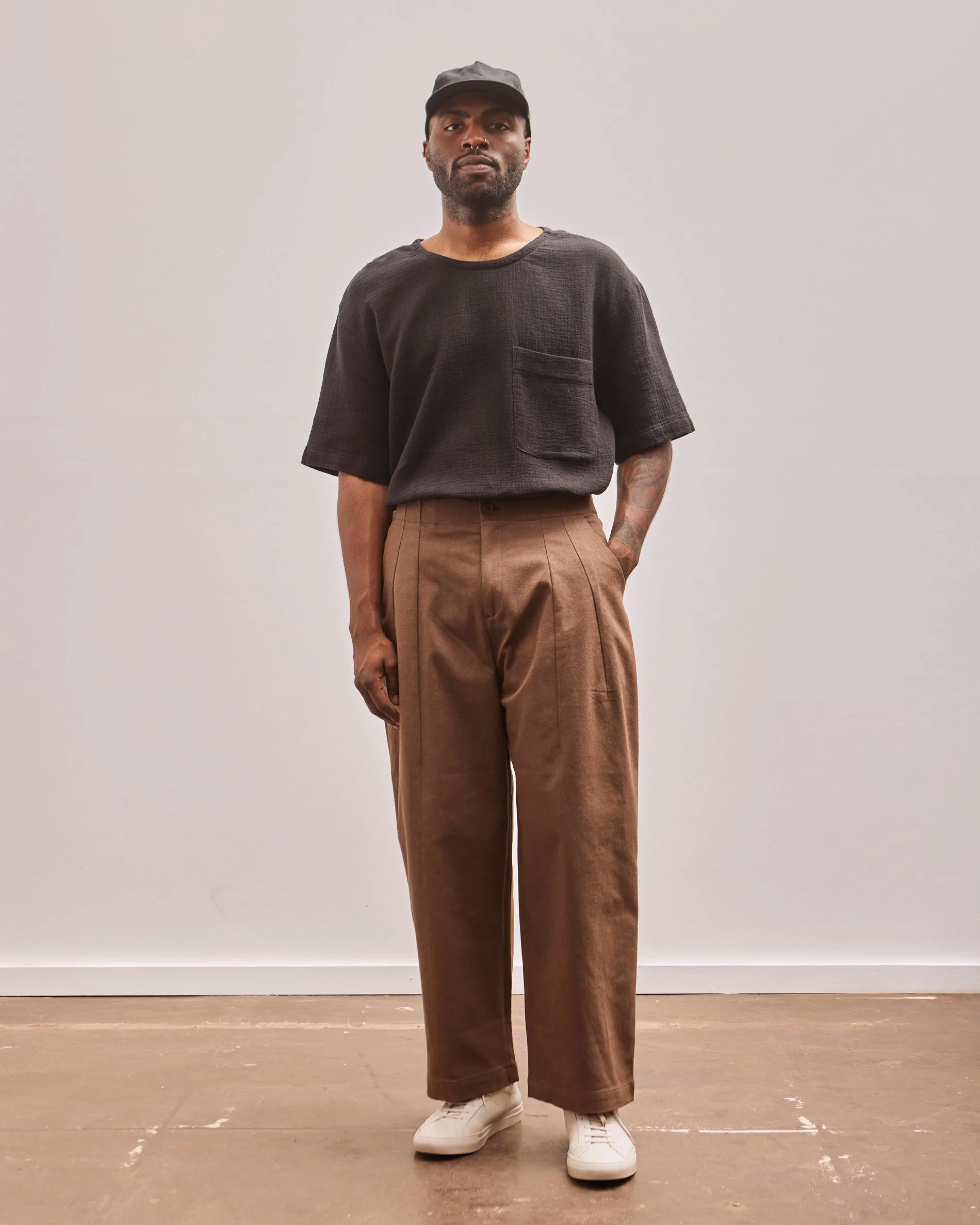 7115 Unisex Signature Pleated Trouser, Brown