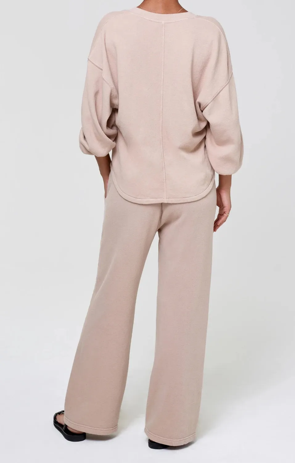 Citizens of Humanity - Nia Wide Leg Lounge Pant in Nougat