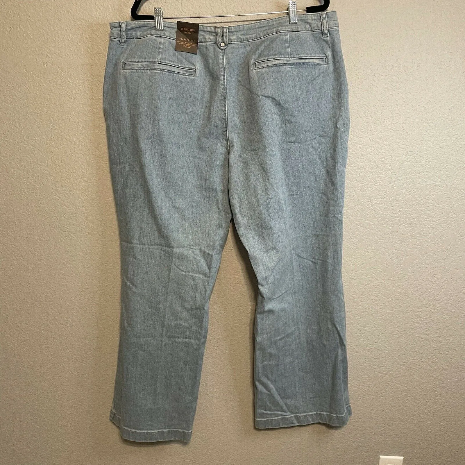 Classic Fit Wide Leg Jeans